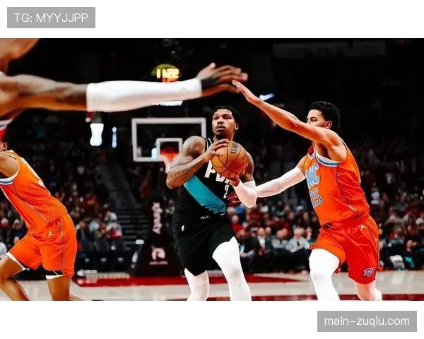 雷霆多持球点无限换防体系奏效，六人场均得分上双均衡火力